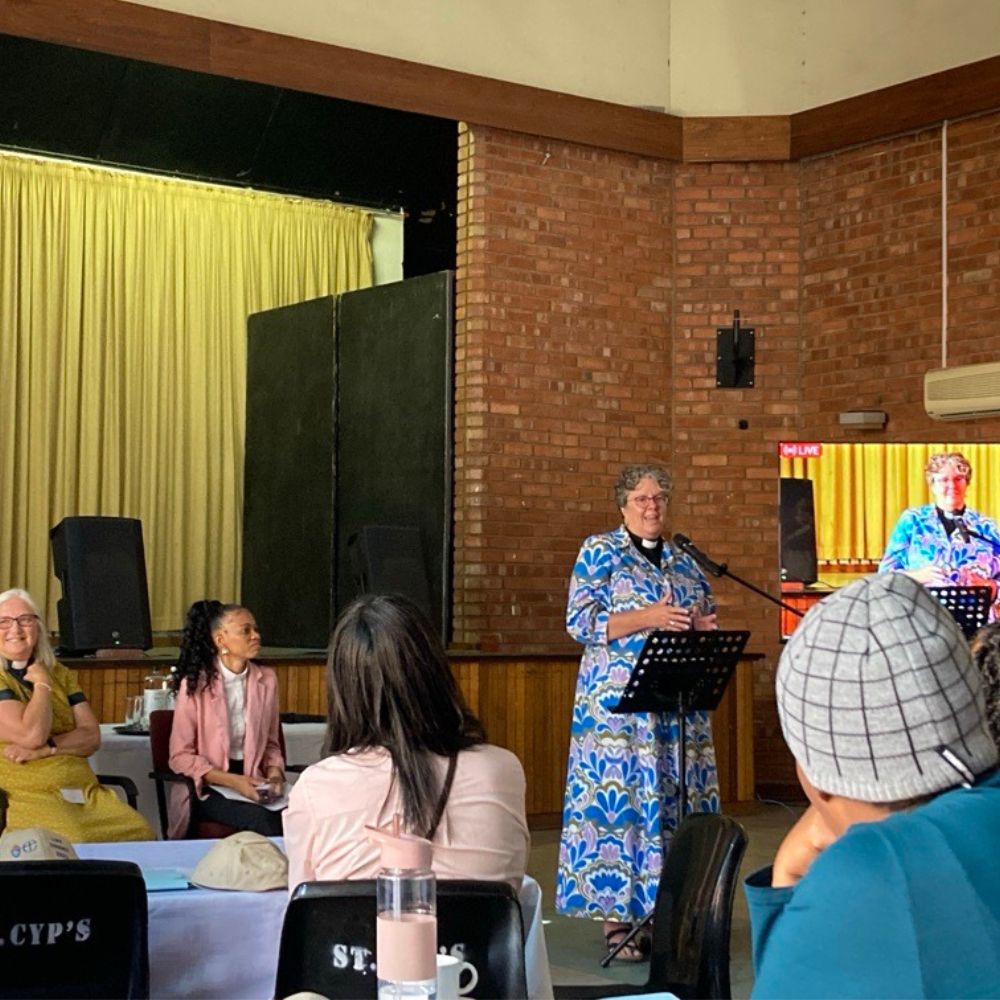 Bishop Mary welcomes people to the Kimberley and Kuruman summit