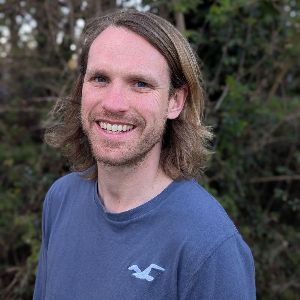 Lewis Simonds headshot