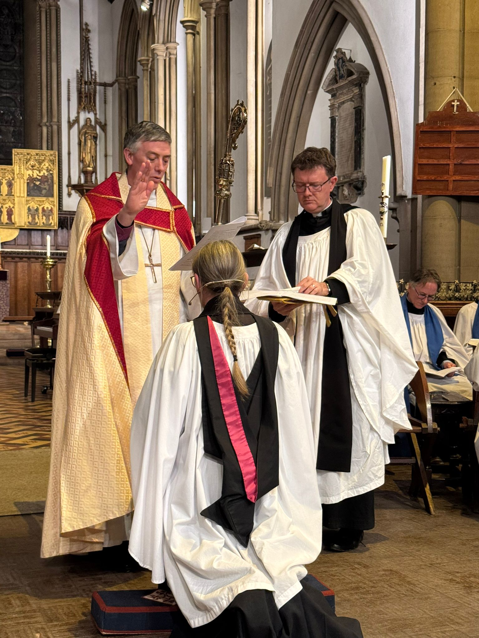 Revd Cass Messervy collated by the Bishop of Buckingham, the Rt Revd Dave Bull 