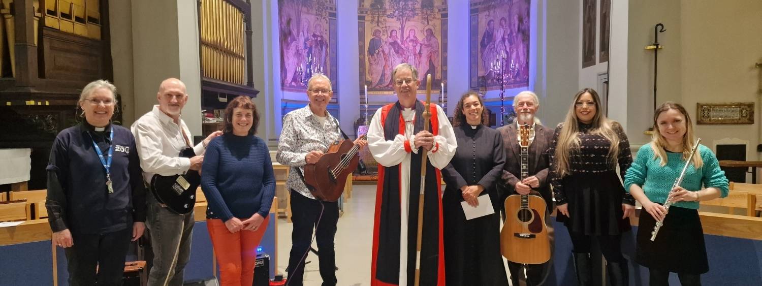 Bishop Steven with clergy and musicians at St Marys Banbury Festival 200