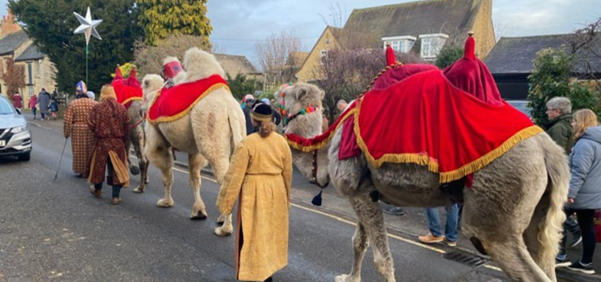 Live nativity procession through Kidlington with three camels and people