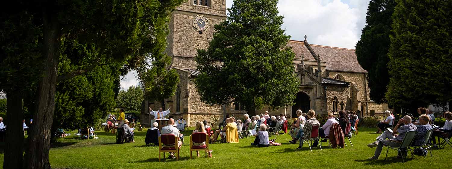 An outdoor church service in Winslow during lockdown. Photo (c) Emma Thompson