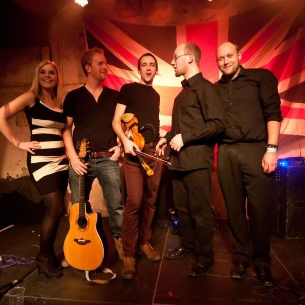 Ceilidh band The Shipsters
